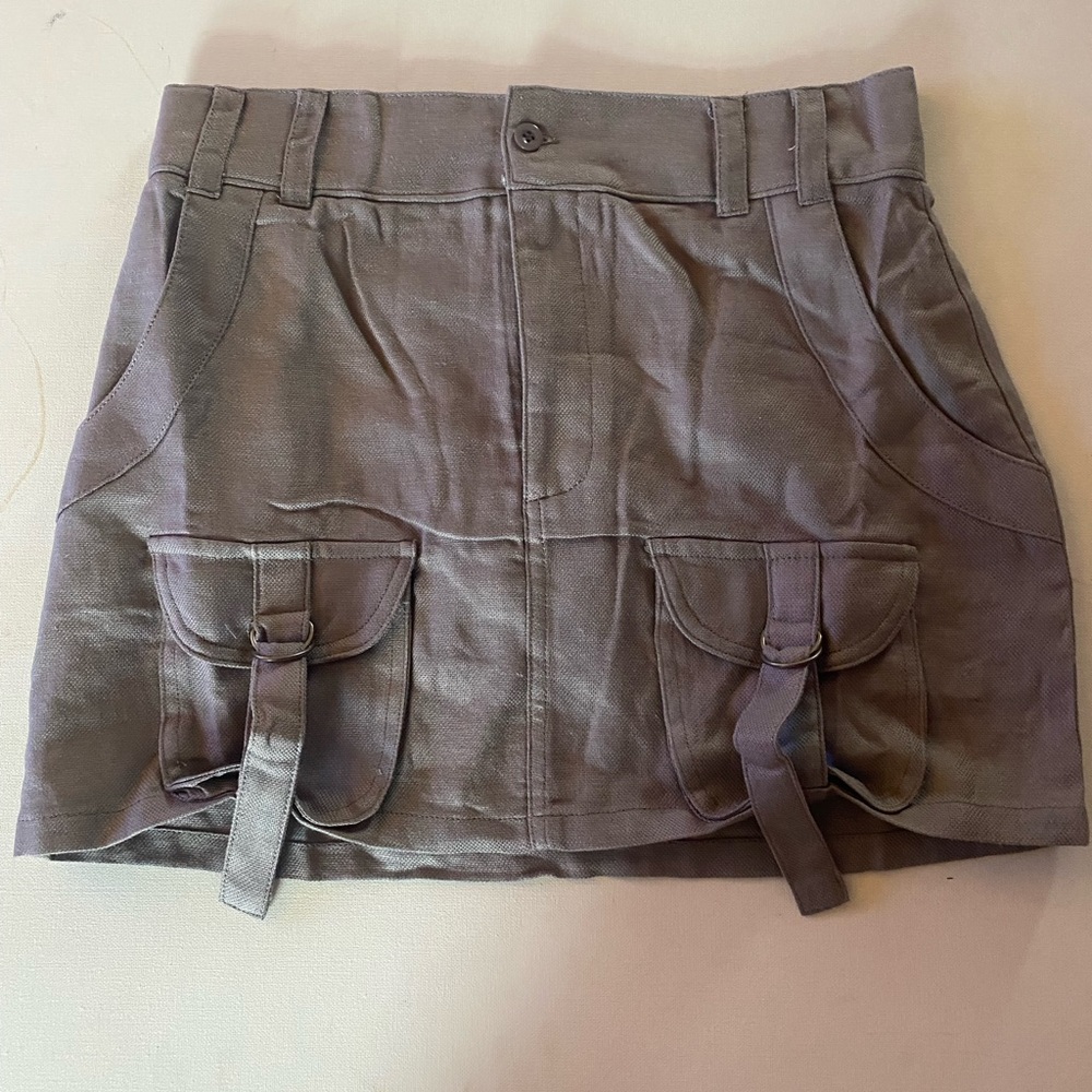 Women’s skirt size M